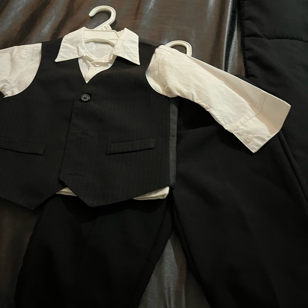Izod Kids Black and White Matching Set